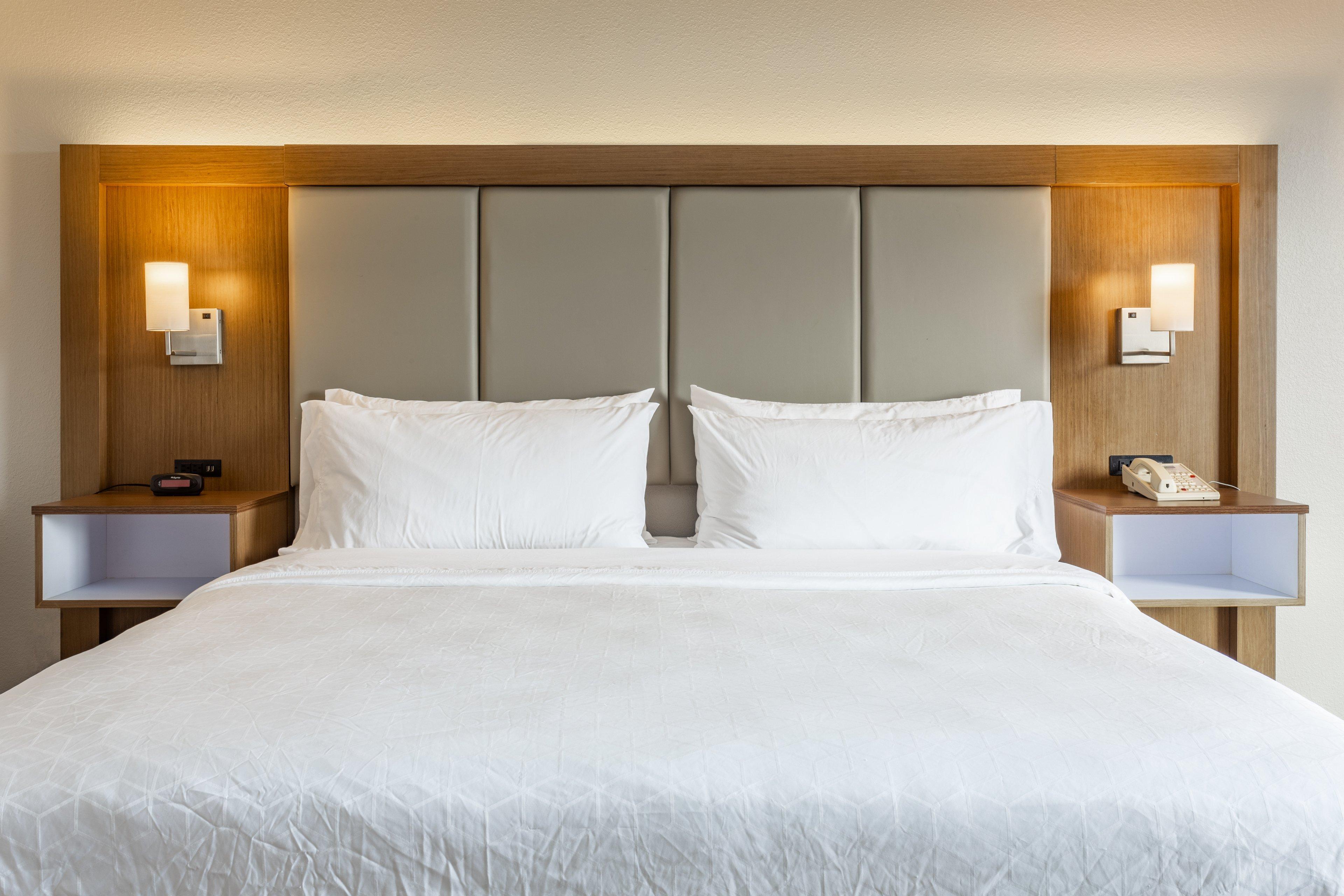 Express Rockford-loves Park By Ihg Hotel Loves Park