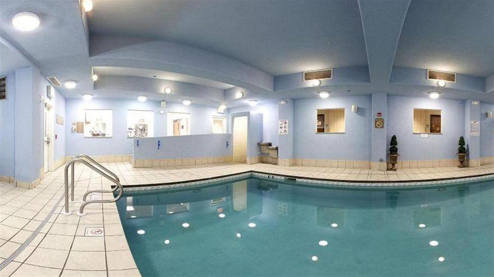 Express Rockford-loves Park By Ihg 2* Loves Park
