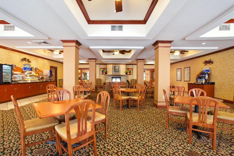 Express Rockford-loves Park By Ihg Hotel Loves Park