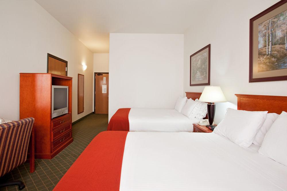 Hotel Express Rockford-loves Park By Ihg Loves Park