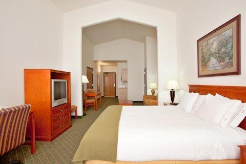 Express Rockford-loves Park By Ihg Hotel Loves Park