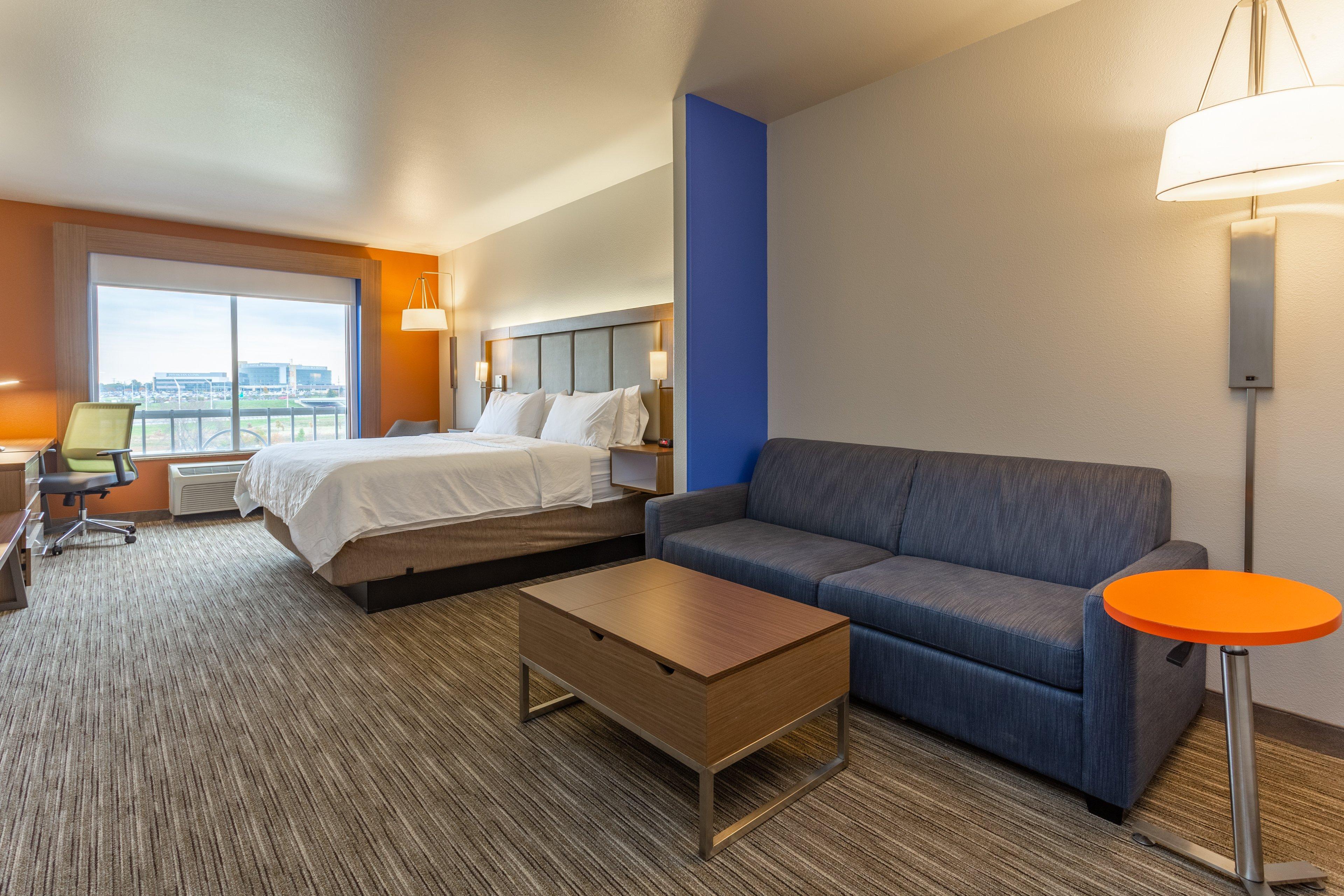Express Rockford-loves Park By Ihg Hotel Loves Park