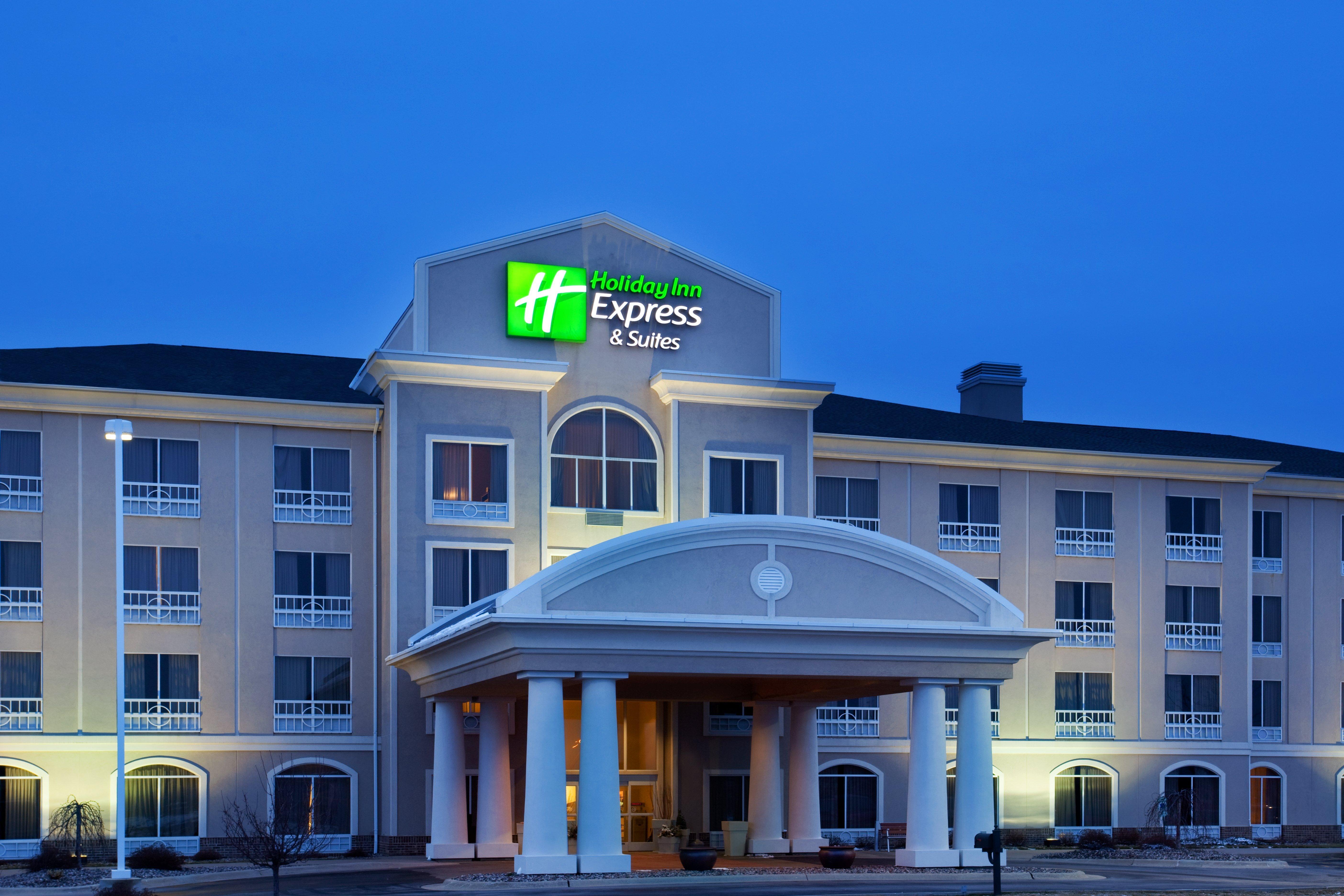 Express Rockford-loves Park By Ihg Hotel